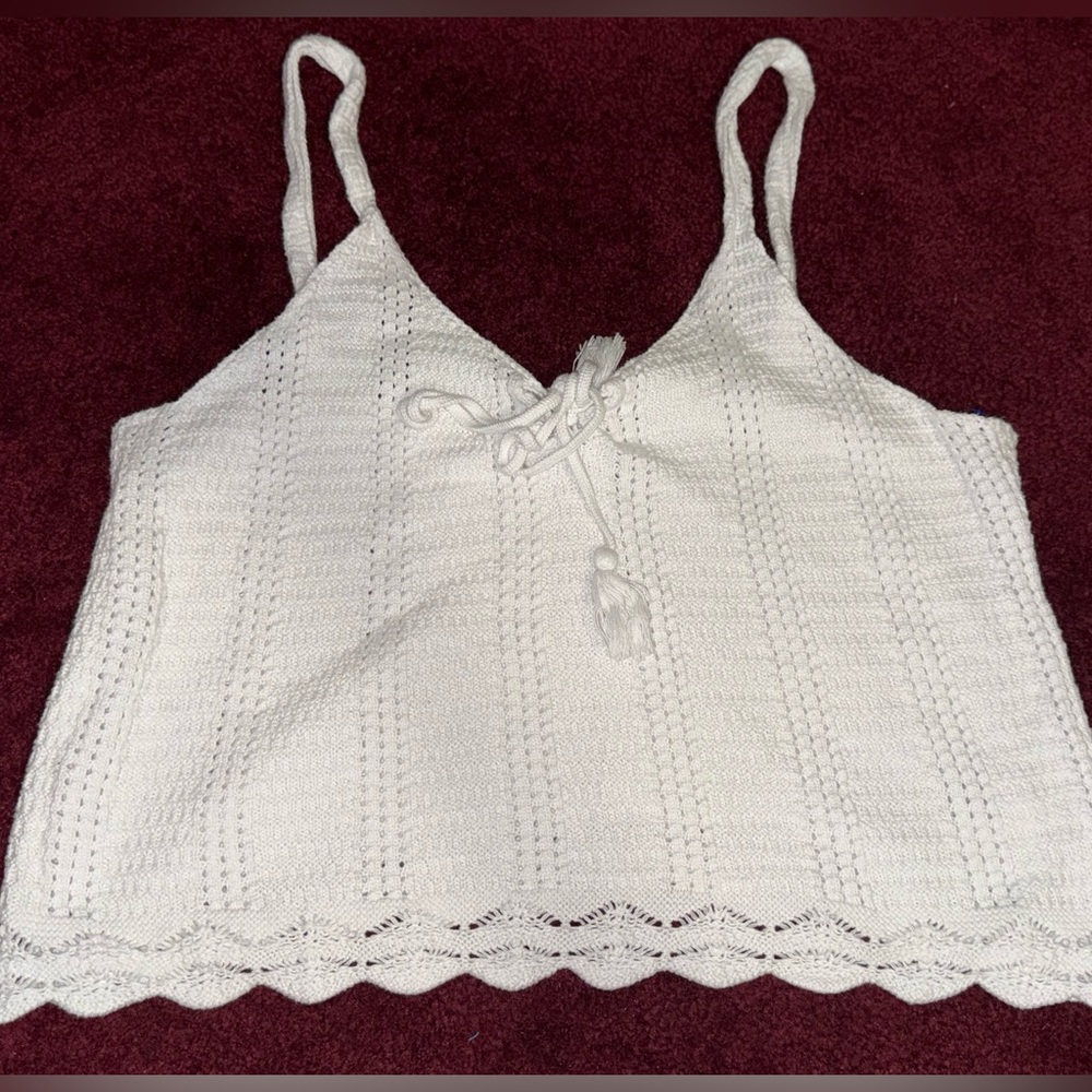 Old navy large crop sweater tank top girly white